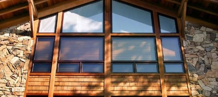 Why Homeowners Still Choose Classic Wood Windows 